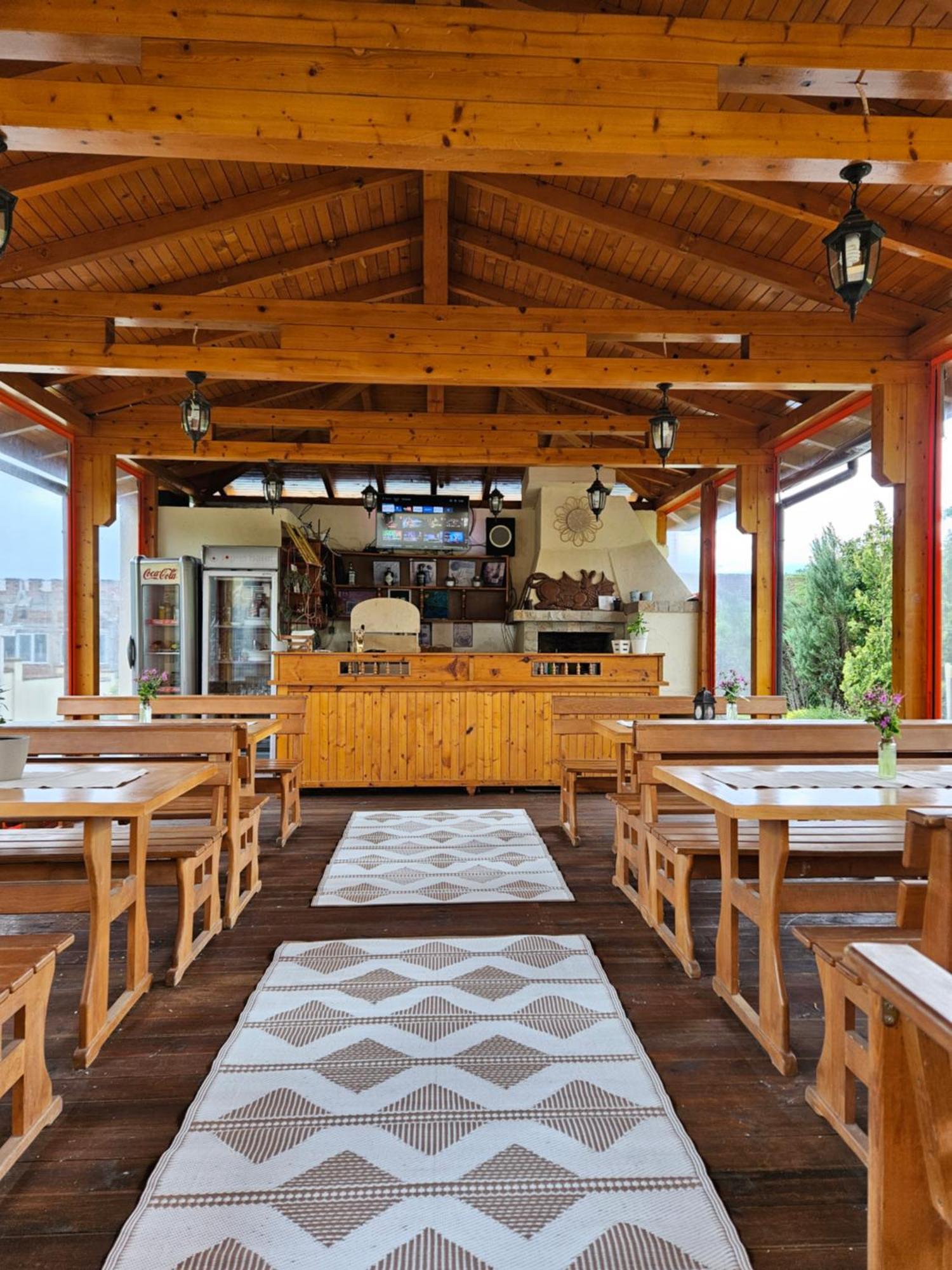 Family Hotel Komhotel Berkovitsa Eksteriør bilde